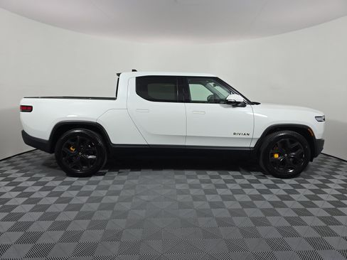 Used 2025 Rivian R1T Premium AWD/4WD image 6