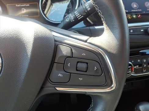 Used 2022 Buick Encore GX Select image 16