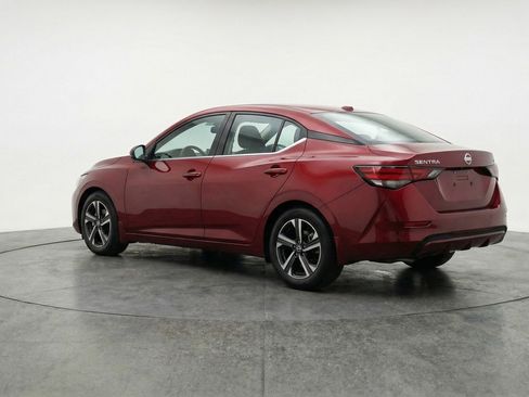 Used 2025 Nissan Sentra SV image 6