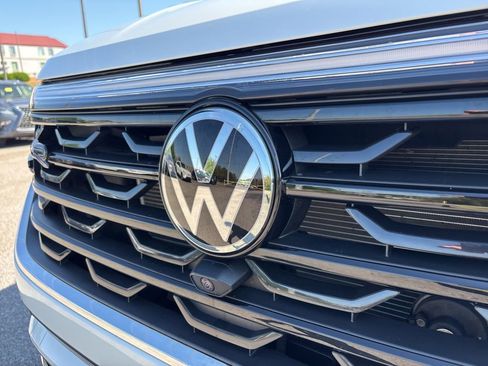 Used 2025 Volkswagen Atlas SEL Premium R-Line AWD/4WD image 10