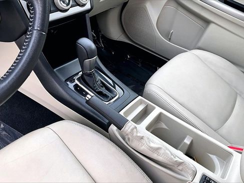 Used 2015 Subaru Crosstrek Touring image 10