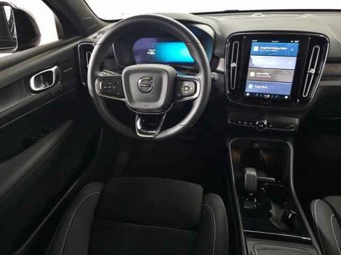 Certified 2023 Volvo C40 P8 Recharge Ultimate image 21