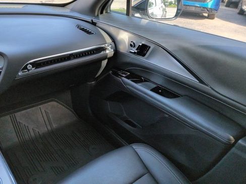 Used 2024 Cadillac Lyriq Tech RWD image 17