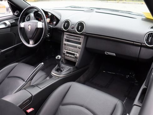 Used 2007 Porsche Cayman image 15