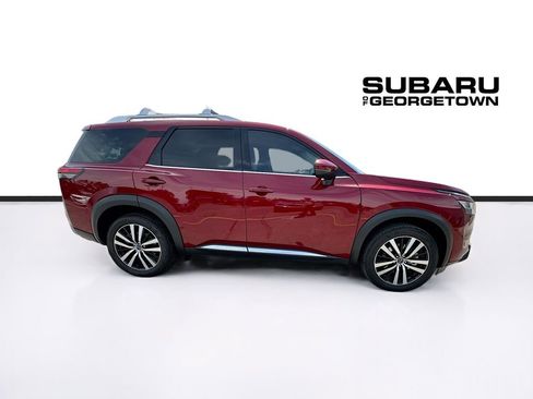 Used 2023 Nissan Pathfinder Platinum w/ Cargo Package AWD/4WD image 9