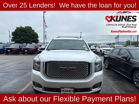 Used 2017 GMC Yukon Denali w/ Open Road Package AWD/4WD image 3