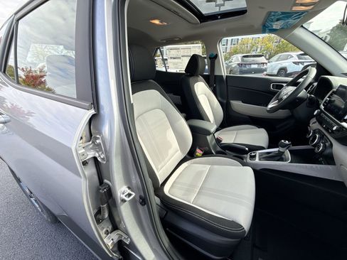 New 2026 Hyundai Venue SEL image 25