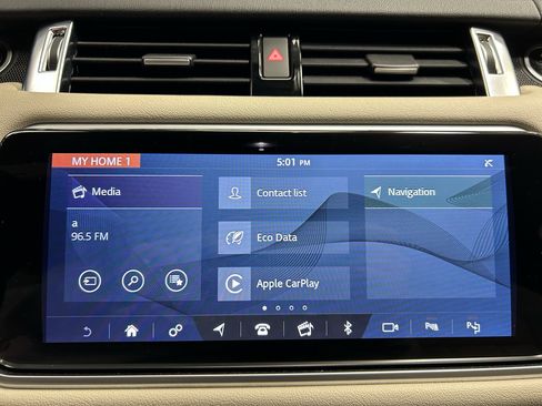 Used 2020 Land Rover Range Rover Sport HSE image 18