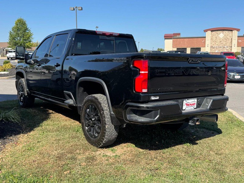 Used 2025 Chevrolet Silverado 2500 LTZ w/ LTZ Plus Package AWD/4WD image 6