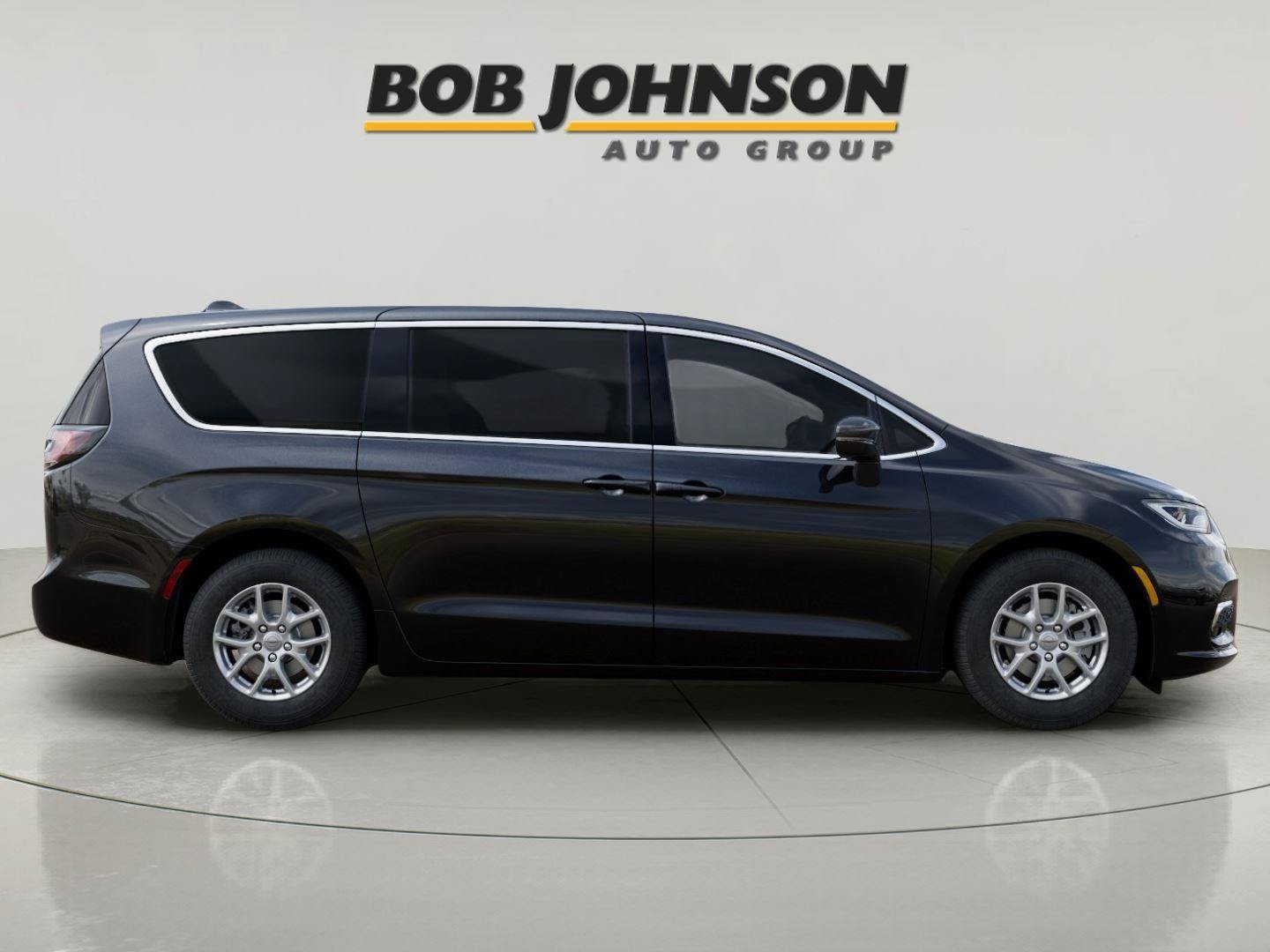 New 2025 Chrysler Pacifica Select FWD image 2