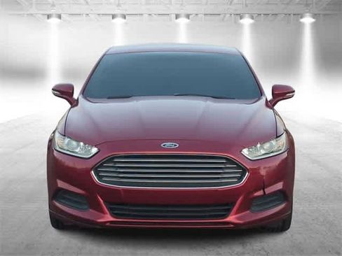 Used 2014 Ford Fusion SE image 3