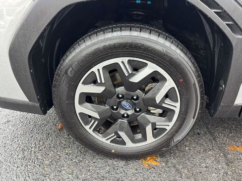 Certified 2025 Subaru Forester Premium image 9