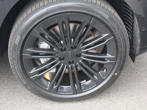 New 2026 Land Rover Range Rover SE image 9