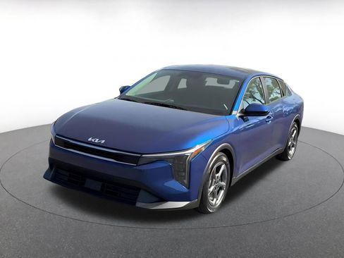 Used 2025 Kia K4 LXS image 7