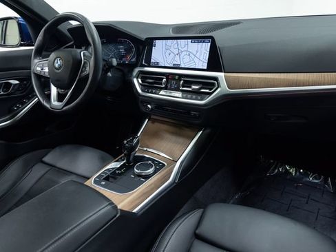 Used 2019 BMW 330i xDrive Sedan w/ Premium Package AWD/4WD image 26
