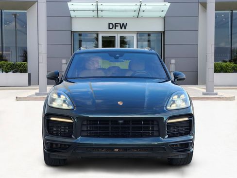 Used 2023 Porsche Cayenne GTS image 2
