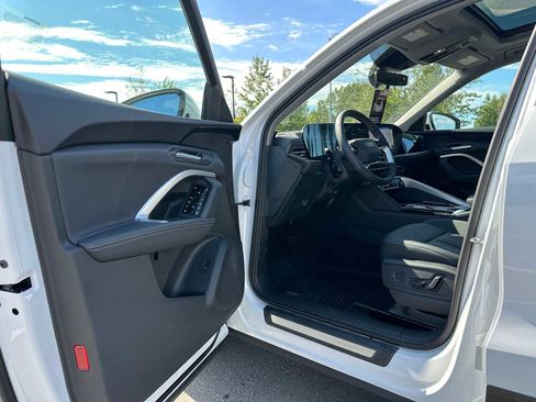 New 2025 Audi Q5 Premium image 19