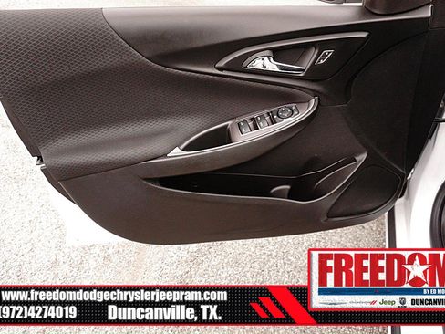 Used 2024 Chevrolet Malibu LT FWD image 38