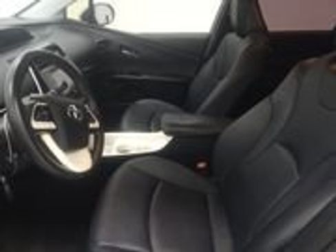 Used 2016 Toyota Prius Four w/ Advanced Technology Package image 33