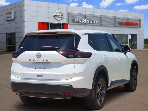 New 2026 Nissan Rogue SV w/ Cold Weather Package FWD image 4