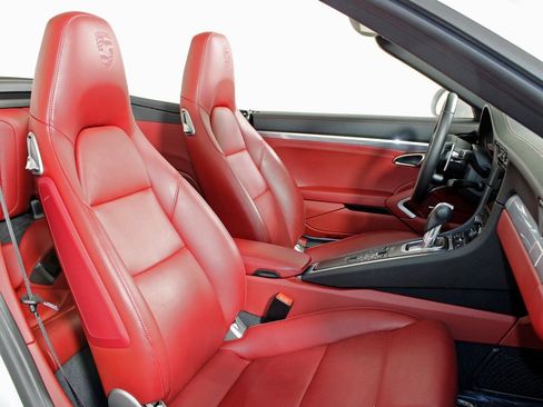 Used 2017 Porsche 911 Carrera 4S image 40