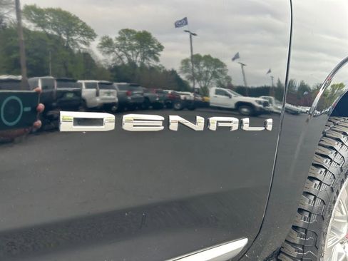 Used 2024 GMC Yukon XL Denali w/ Max Trailering Package AWD/4WD image 39