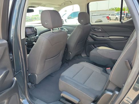 Used 2020 Chevrolet Traverse LT AWD/4WD image 14