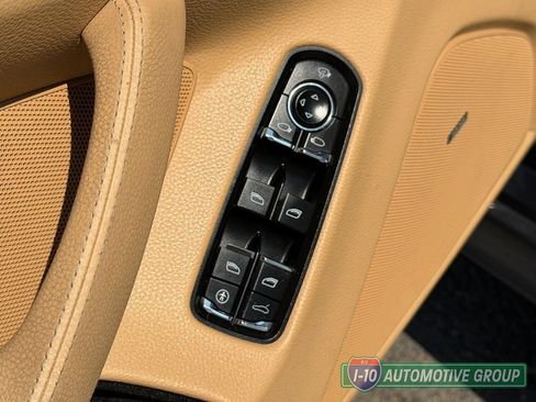 Used 2012 Porsche Panamera image 16