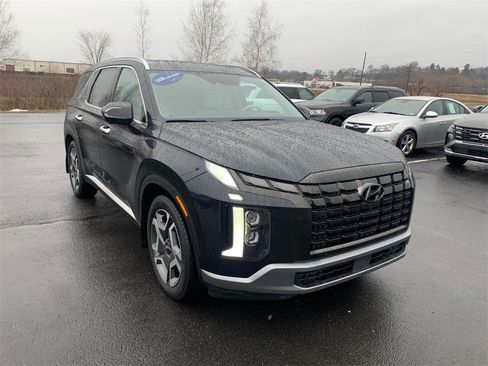 Used 2024 Hyundai Palisade Limited image 2