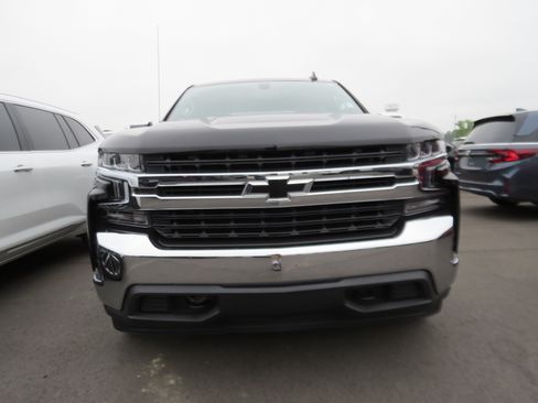 Used 2021 Chevrolet Silverado 1500 LT w/ Bed Protection Package AWD/4WD image 2