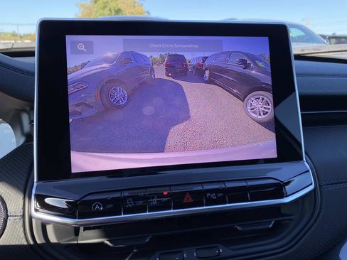 New 2026 Jeep Compass Limited image 8