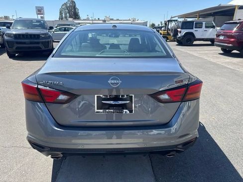 Used 2024 Nissan Altima 2.5 SR FWD image 4