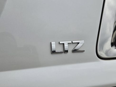 Used 2016 Chevrolet Tahoe LTZ AWD/4WD image 6