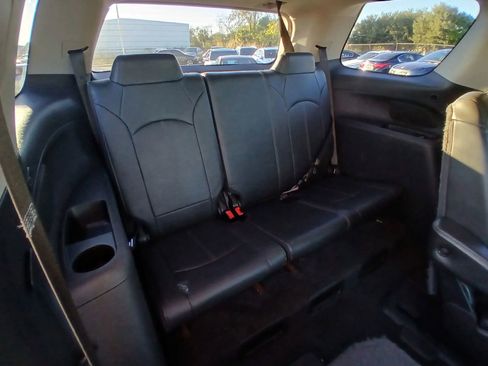 Used 2016 GMC Acadia SLT image 14