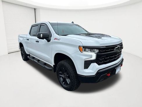 Certified 2024 Chevrolet Silverado 1500 LT Trail Boss w/ Convenience Package II image 3