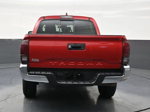 Used 2022 Toyota Tacoma SR5 RWD image 4