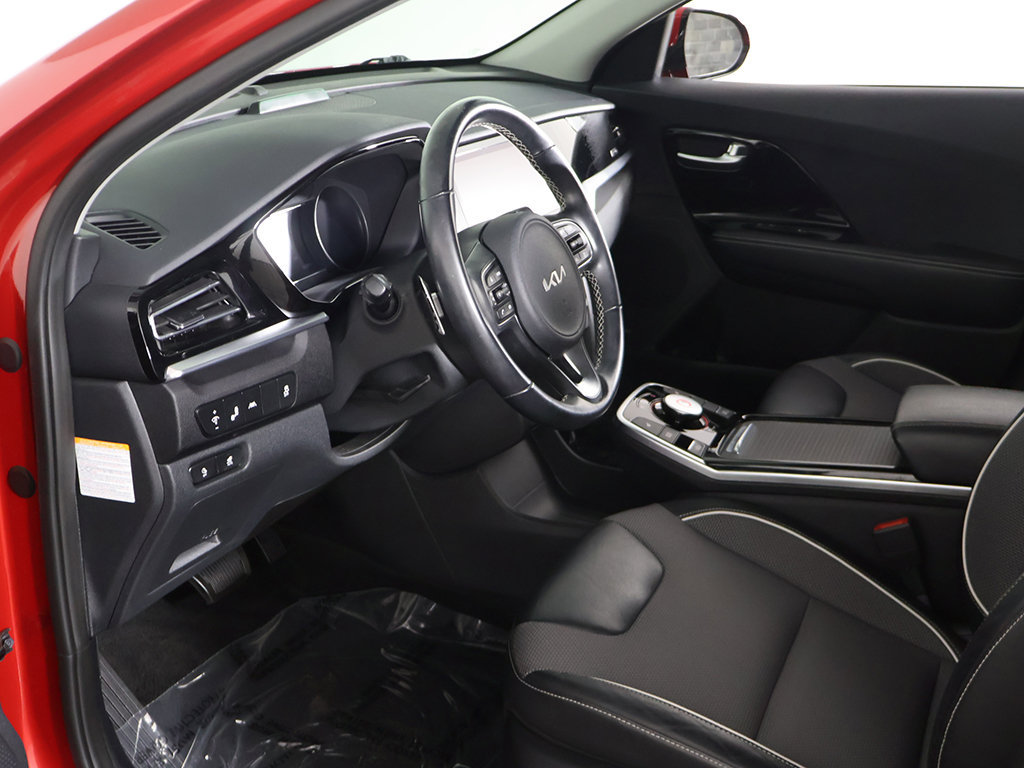 Used 2022 Kia Niro EX FWD image 26