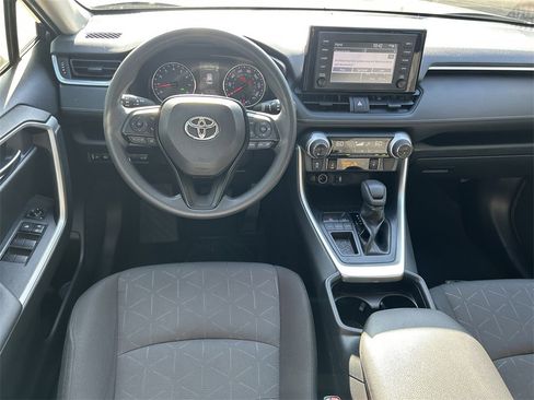 Used 2019 Toyota RAV4 XLE image 17