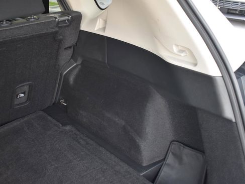 Used 2024 Nissan Rogue SV image 52