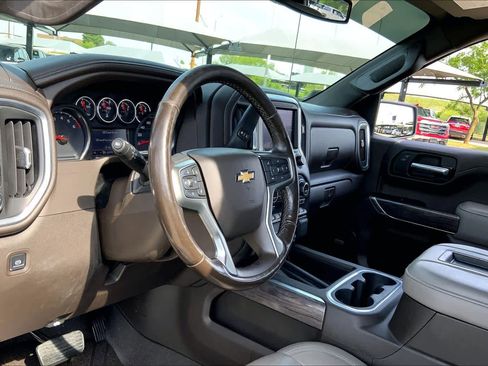 Used 2019 Chevrolet Silverado 1500 LTZ w/ LTZ Premium Package AWD/4WD image 17