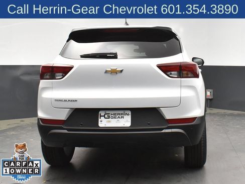 Used 2025 Chevrolet TrailBlazer LS w/ LS Convenience Package FWD image 6
