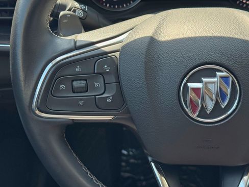 Used 2022 Buick Envision Essence w/ Safety Package FWD image 22