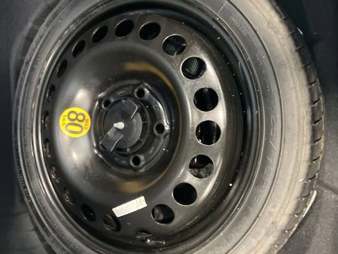 Used 2023 Chevrolet TrailBlazer LT image 28