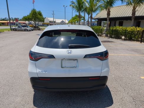 New 2026 Honda HR-V LX image 7