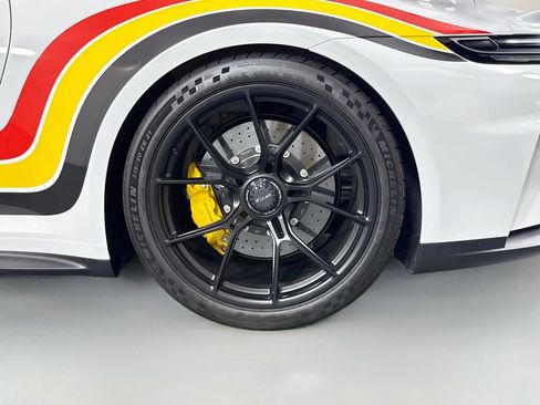 Certified 2026 Porsche 911 GT3 RWD image 29