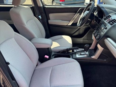 Used 2015 Subaru Forester 2.5i Premium w/ All-Weather Package image 9