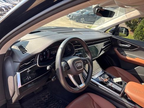 Used 2020 Audi Q7 3.0T Prestige w/ Prestige Package AWD/4WD image 16
