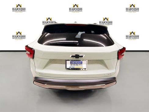 Used 2024 Chevrolet Trax ACTIV w/ Driver Confidence Package image 6