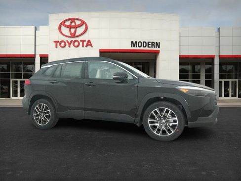 New 2026 Toyota Corolla Cross XLE image 27