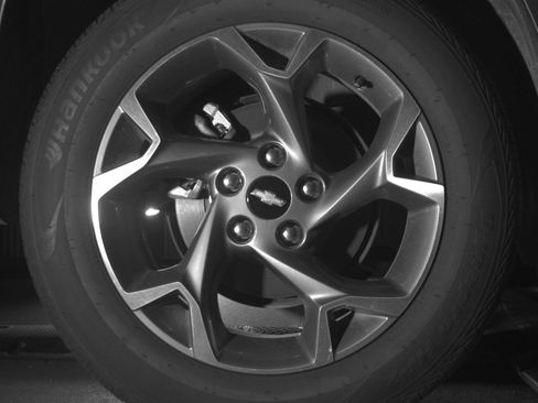Used 2025 Chevrolet Trax LT FWD image 15